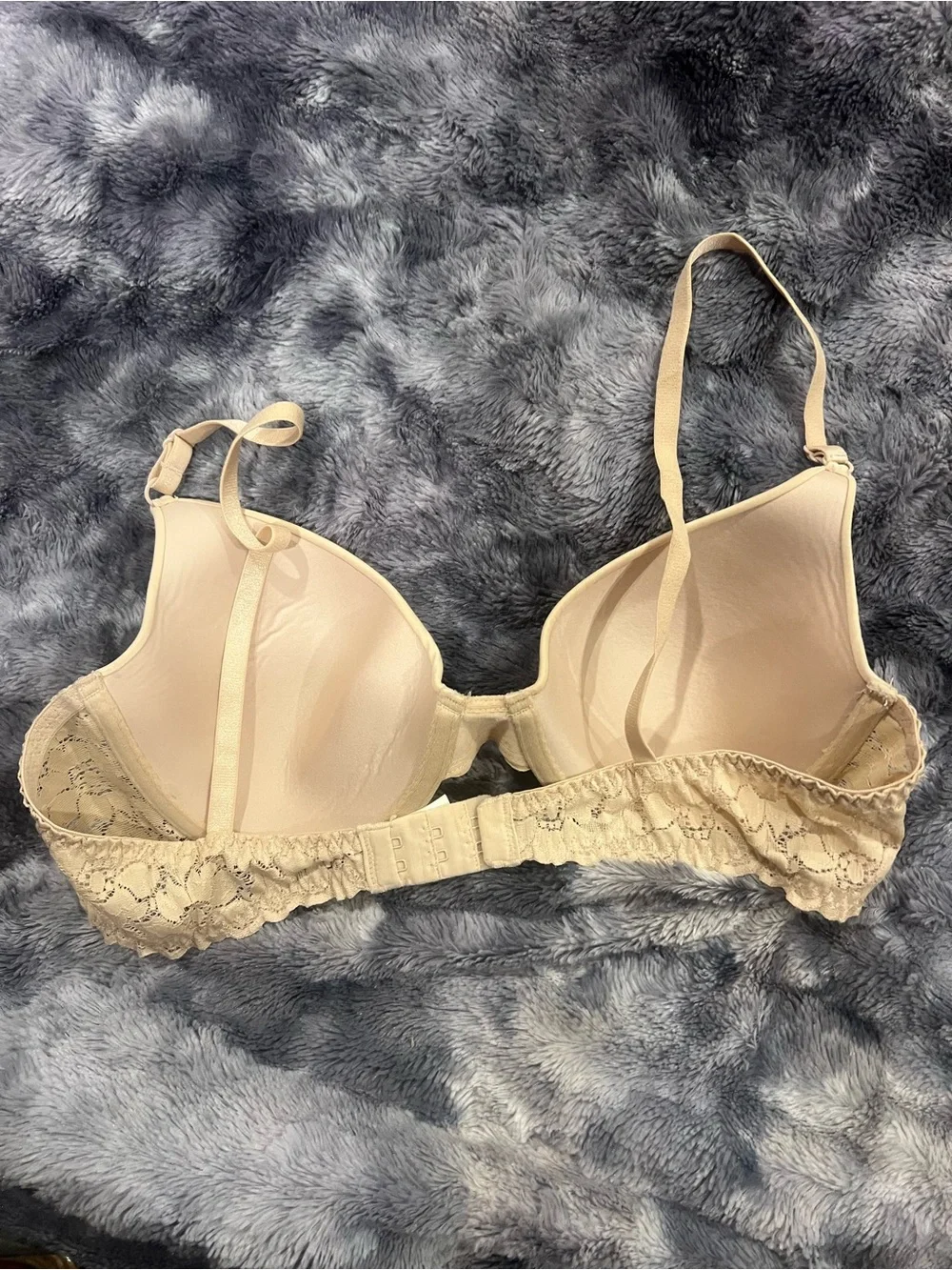 36C Maidenform Cream Lace-Back T-Shirt Bra